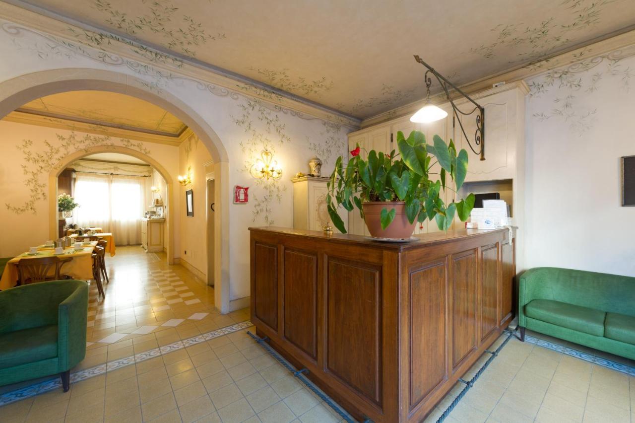 Hotel Moderno Pisa Kültér fotó
