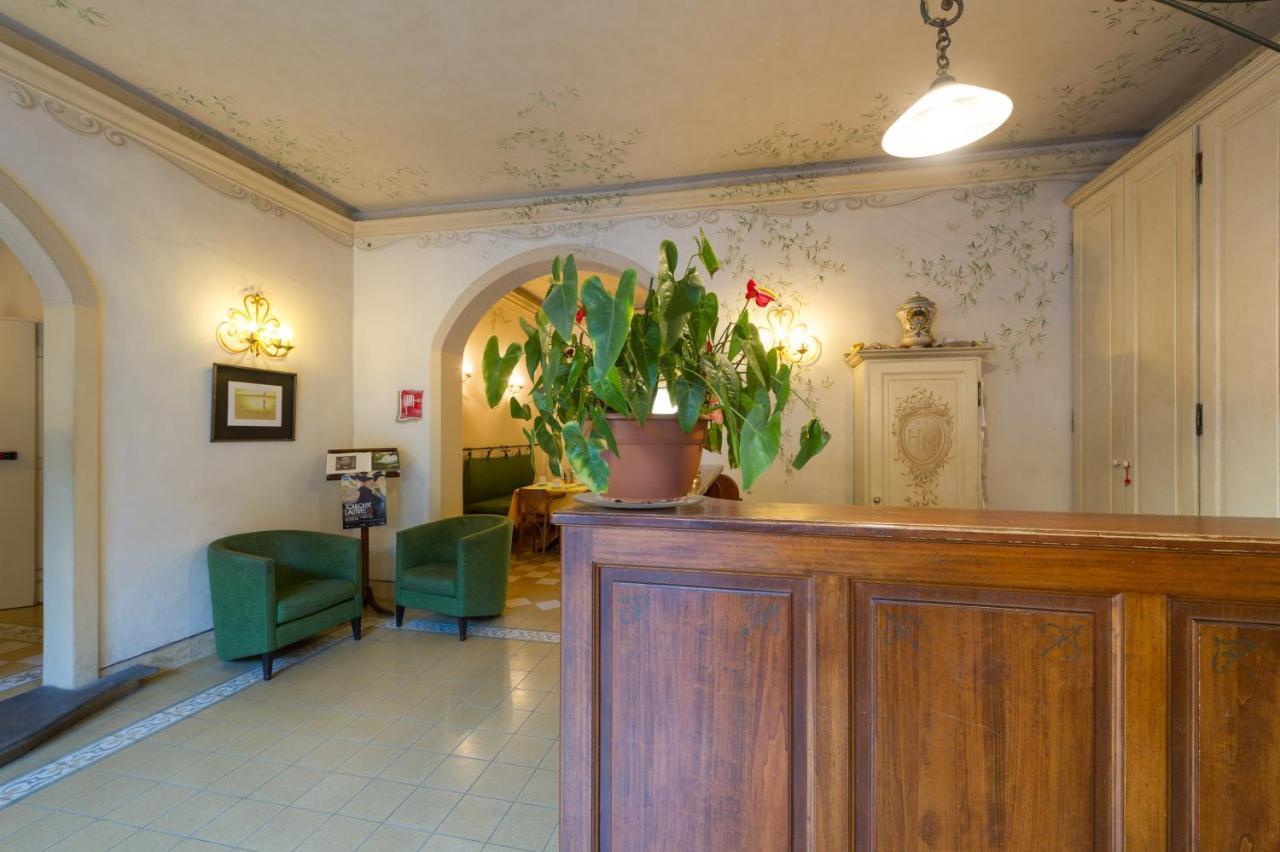 Hotel Moderno Pisa Kültér fotó