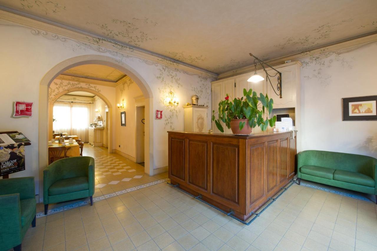 Hotel Moderno Pisa Kültér fotó